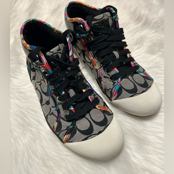 Coach Shoes - Coach Vintage Zoe Multicolor Signature Logo Patterned Sneakers
